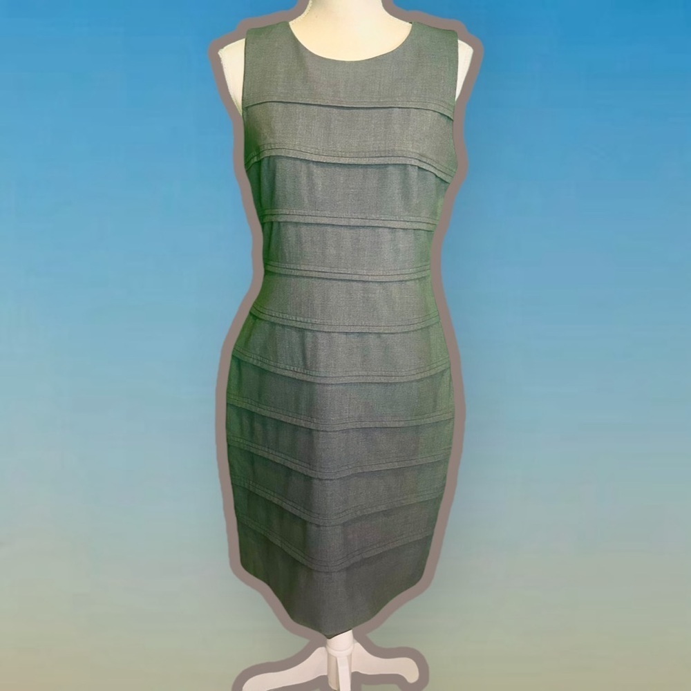 Calvin Klein Gray Tiered Striped Bodycon Sheath Dress Size 4